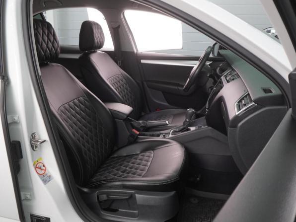 Skoda Octavia III (A7) Рестайлинг с пробегом 2019 года, цена 2 170 000 рублей, 83176 км, лифтбек, Автокод Объявления