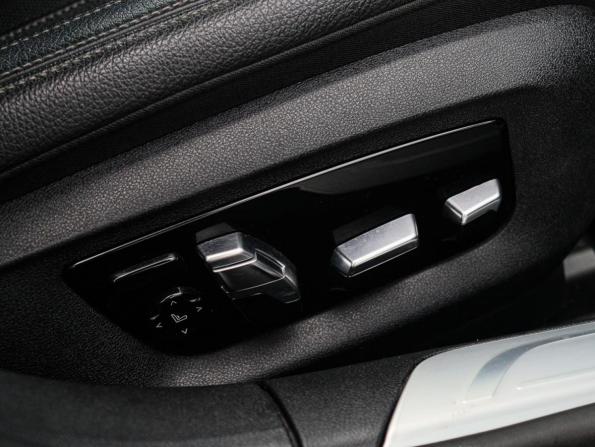 BMW 7 серии VI (G11/G12) Рестайлинг с пробегом 2019 года, цена 5 800 000 рублей, 76700 км, седан, Автокод Объявления