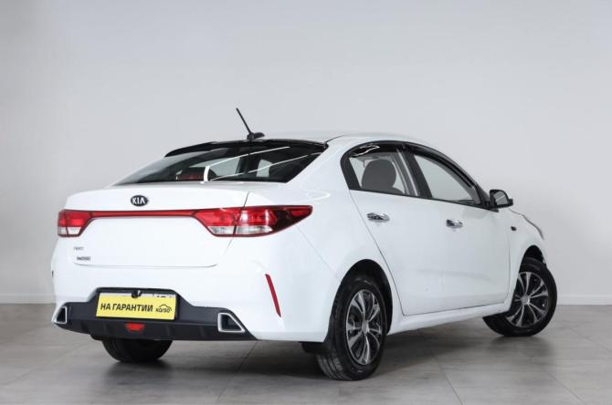 Kia Rio IV Рестайлинг с пробегом 2020 года, цена 849 000 рублей, 268000 км, седан, Автокод Объявления