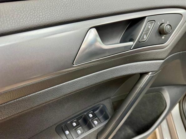 Volkswagen Golf VII с пробегом 2013 года, цена 1 390 000 рублей, 123000 км, хэтчбек, Автокод Объявления