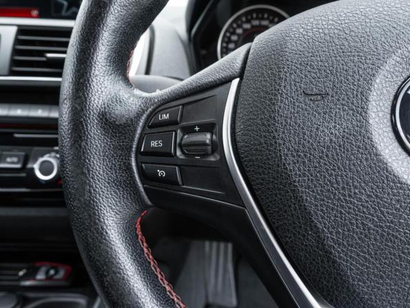 BMW 1 серии II (F20/F21) Рестайлинг с пробегом 2015 года, цена 1 590 000 рублей, 116480 км, хэтчбек, Автокод Объявления