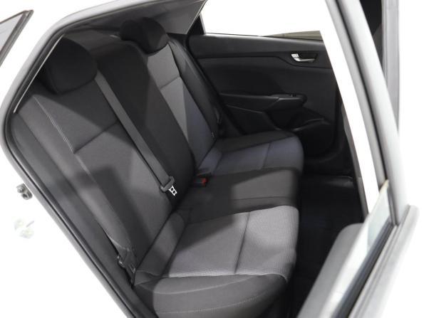 Hyundai Solaris II с пробегом 2019 года, цена 1 489 000 рублей, 76572 км, седан, Автокод Объявления