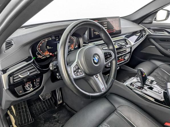 BMW 5 серии VII (G30/G31/G38) Рестайлинг с пробегом 2022 года, цена 5 550 000 рублей, 46630 км, седан, Автокод Объявления
