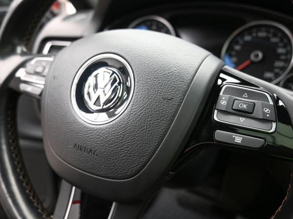 Volkswagen Touareg II с пробегом 2013 года, цена 2 429 900 рублей, 157450 км, внедорожник, Автокод Объявления