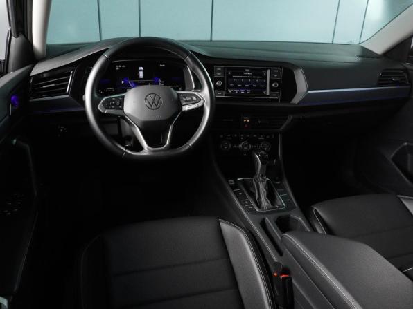 Volkswagen Jetta VII Рестайлинг с пробегом 2022 года, цена 2 345 000 рублей, 42141 км, седан, Автокод Объявления