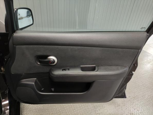 Nissan Tiida I Рестайлинг с пробегом 2010 года, цена 790 000 рублей, 147543 км, хэтчбек, Автокод Объявления