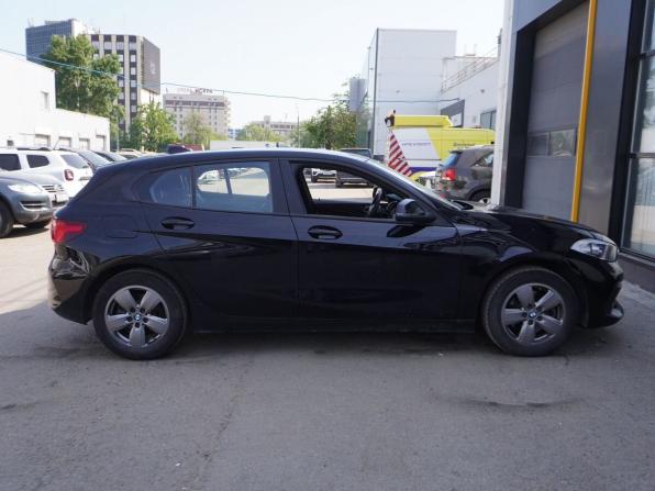 BMW 1 серии III (F40) с пробегом 2020 года, цена 2 537 000 рублей, 59651 км, хэтчбек, Автокод Объявления