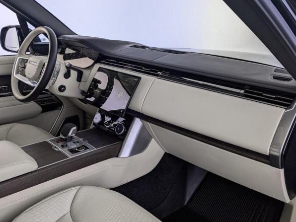 Land Rover Range Rover V с пробегом 2023 года, цена 17 490 000 рублей, 44000 км, внедорожник, Автокод Объявления
