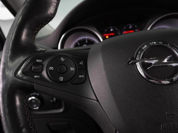 Opel Astra K с пробегом 2019 года, цена 1 374 000 рублей, 202539 км, универсал, Автокод Объявления