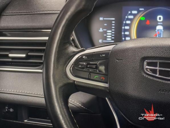 Geely Atlas Pro с пробегом 2022 года, цена 2 038 000 рублей, 65000 км, внедорожник, Автокод Объявления