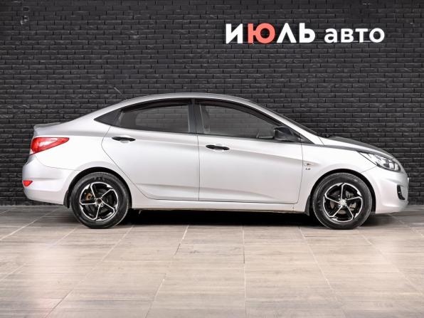 Hyundai Solaris I с пробегом 2013 года, цена 900 000 рублей, 107963 км, седан, Автокод Объявления