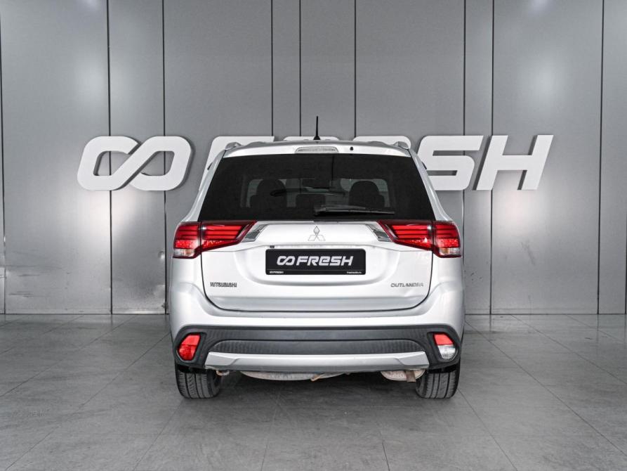 Mitsubishi Outlander III Рестайлинг Ростов-на-Дону  - изображение 4