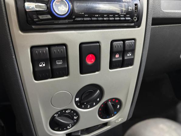 Renault Logan I с пробегом 2006 года, цена 255 000 рублей, 289427 км, седан, Автокод Объявления