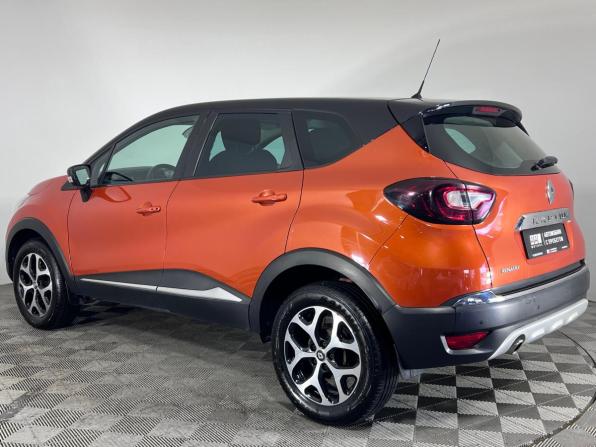 Renault Kaptur I с пробегом 2017 года, цена 998 000 рублей, 105867 км, внедорожник, Автокод Объявления