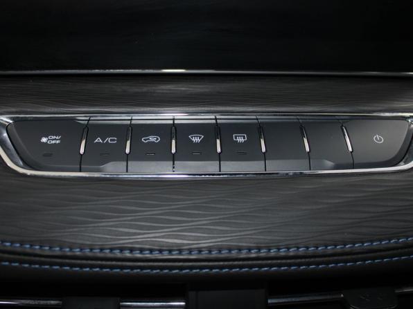 Haval Jolion I с пробегом 2023 года, цена 1 989 900 рублей, 28612 км, внедорожник, Автокод Объявления