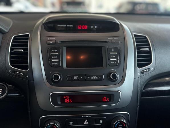 Kia Sorento II Рестайлинг с пробегом 2012 года, цена 1 395 000 рублей, 244038 км, внедорожник, Автокод Объявления
