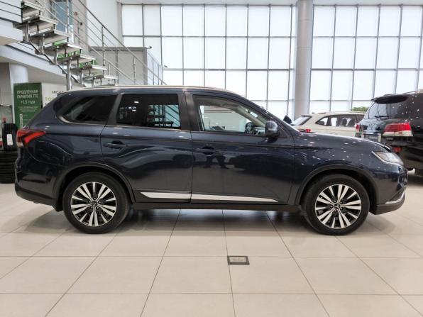 Mitsubishi Outlander III Рестайлинг 3 с пробегом 2020 года, цена 2 150 000 рублей, 147200 км, внедорожник, Автокод Объявления