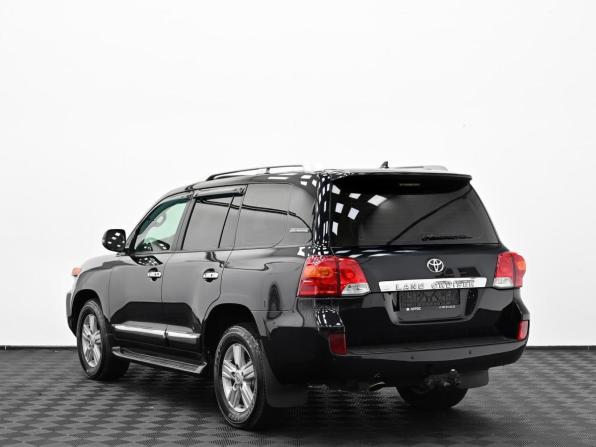 Toyota Land Cruiser 200 Series Рестайлинг 1 с пробегом 2013 года, цена 2 949 000 рублей, 155000 км, внедорожник, Автокод Объявления