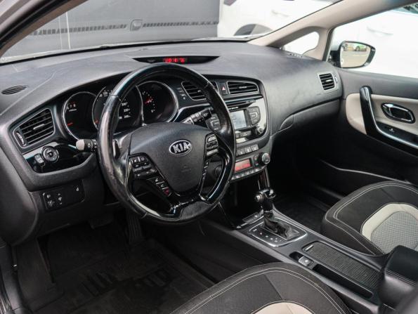 Kia Ceed II с пробегом 2014 года, цена 900 000 рублей, 306240 км, универсал, Автокод Объявления