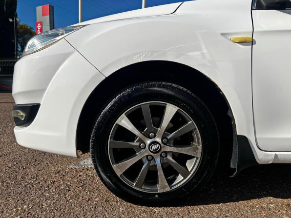 Lifan Cebrium (720) с пробегом 2014 года, цена 348 800 рублей, 224000 км, седан, Автокод Объявления