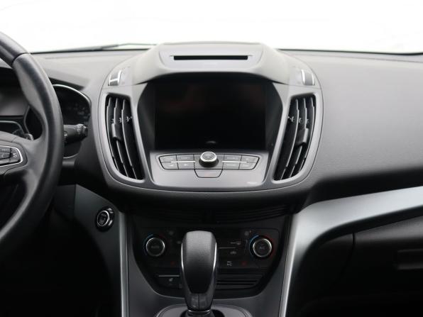 Ford Kuga II Рестайлинг с пробегом 2018 года, цена 1 680 000 рублей, 117101 км, внедорожник, Автокод Объявления