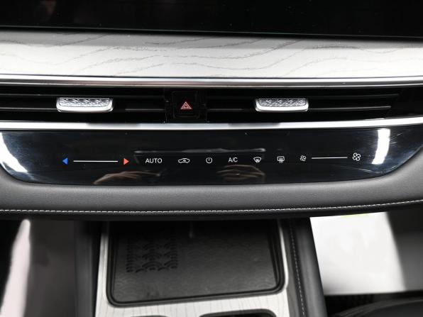 Chery Arrizo 8 с пробегом 2023 года, цена 2 155 000 рублей, 37036 км, седан, Автокод Объявления