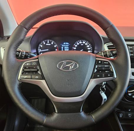Hyundai Solaris II с пробегом 2019 года, цена 1 299 000 рублей, 111024 км, седан, Автокод Объявления