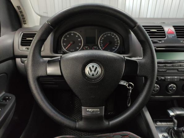 Volkswagen Golf V с пробегом 2008 года, цена 585 000 рублей, 245585 км, хэтчбек, Автокод Объявления