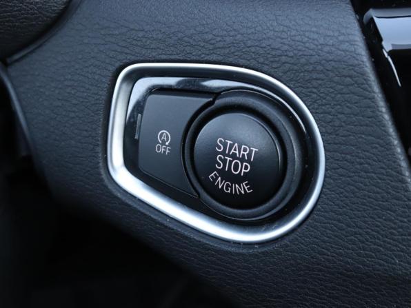BMW X1 II (F48) Рестайлинг с пробегом 2020 года, цена 3 340 000 рублей, 51500 км, внедорожник, Автокод Объявления
