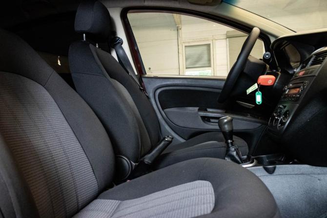 Fiat Linea с пробегом 2011 года, цена 449 000 рублей, 195376 км, седан, Автокод Объявления