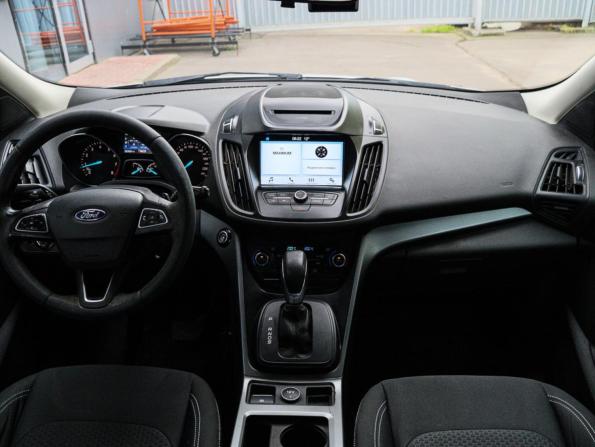 Ford Kuga II Рестайлинг с пробегом 2017 года, цена 1 330 000 рублей, 290955 км, внедорожник, Автокод Объявления