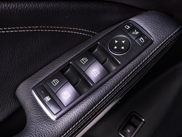Mercedes-Benz CLA I (C117 X117) Рестайлинг с пробегом 2017 года, цена 1 870 000 рублей, 109293 км, седан, Автокод Объявления