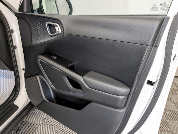 Kia Soul III с пробегом 2021 года, цена 2 200 000 рублей, 70331 км, хэтчбек, Автокод Объявления