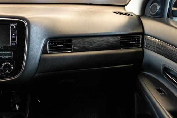 Mitsubishi Outlander III Рестайлинг 2 с пробегом 2015 года, цена 1 579 000 рублей, 157025 км, внедорожник, Автокод Объявления