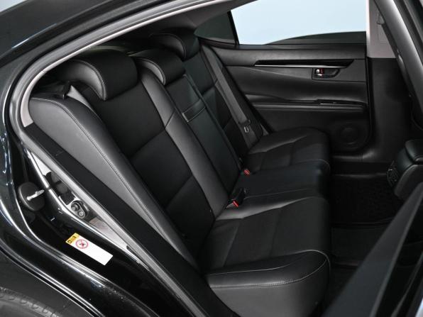 Lexus ES VI Рестайлинг с пробегом 2015 года, цена 2 499 000 рублей, 124354 км, седан, Автокод Объявления