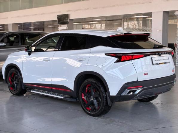 Omoda C5 I с пробегом 2023 года, цена 1 745 000 рублей, 30000 км, внедорожник, Автокод Объявления