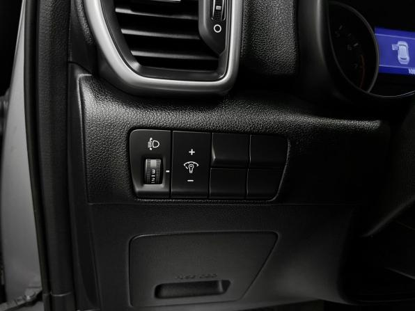 Kia Sportage IV Рестайлинг с пробегом 2019 года, цена 2 040 000 рублей, 108417 км, внедорожник, Автокод Объявления