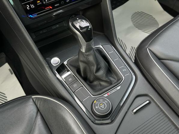 Volkswagen Tiguan II Рестайлинг с пробегом 2022 года, цена 3 099 000 рублей, 67948 км, внедорожник, Автокод Объявления