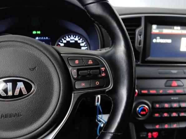 Kia Sportage IV с пробегом 2017 года, цена 1 715 000 рублей, 123000 км, внедорожник, Автокод Объявления