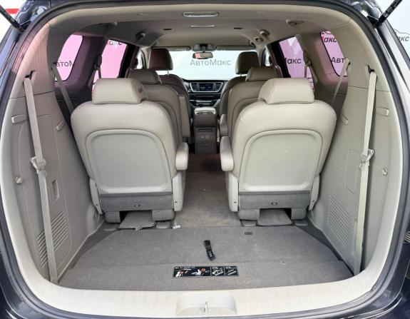 Kia Carnival III с пробегом 2018 года, цена 2 640 000 рублей, 135713 км, минивэн, Автокод Объявления
