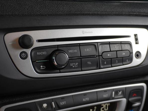Renault Scenic III Рестайлинг 2 с пробегом 2016 года, цена 1 019 000 рублей, 236919 км, компактвэн, Автокод Объявления