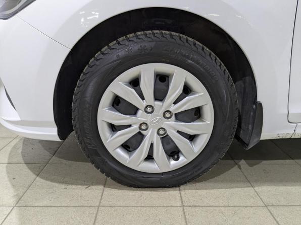 Hyundai Solaris II Рестайлинг с пробегом 2022 года, цена 1 690 000 рублей, 51771 км, седан, Автокод Объявления