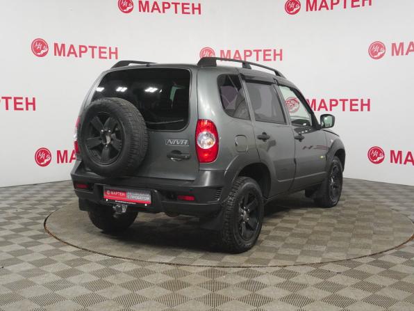 Chevrolet Niva I Рестайлинг с пробегом 2018 года, цена 735 000 рублей, 126909 км, внедорожник, Автокод Объявления