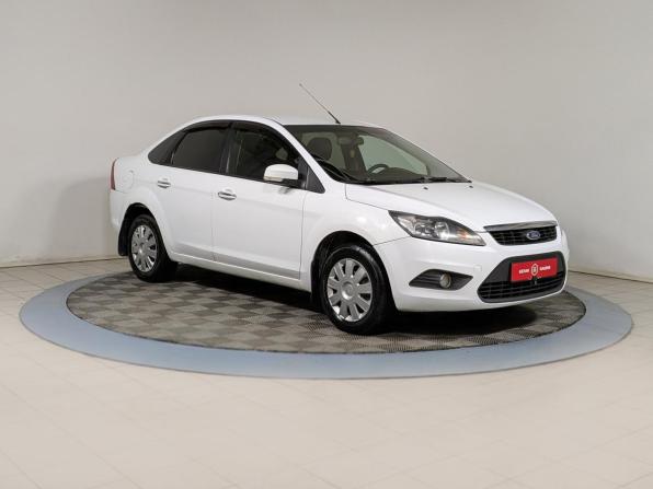 Ford Focus II Рестайлинг с пробегом 2008 года, цена 489 900 рублей, 318000 км, седан, Автокод Объявления