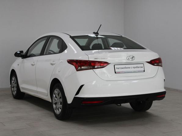 Hyundai Solaris II Рестайлинг с пробегом 2021 года, цена 1 539 900 рублей, 76916 км, седан, Автокод Объявления