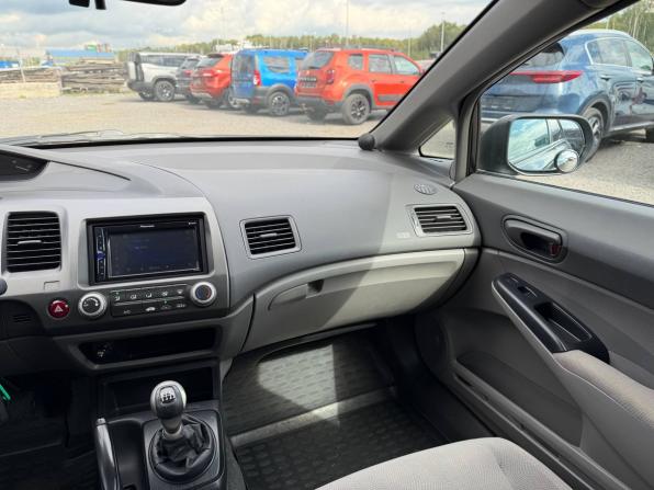 Honda Civic VIII Рестайлинг с пробегом 2008 года, цена 705 000 рублей, 202200 км, седан, Автокод Объявления