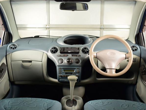 Toyota Vitz I (P10) с пробегом 2000 года, цена 349 995 рублей, 299999 км, хэтчбек, Автокод Объявления