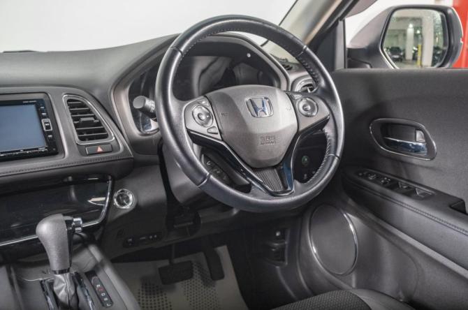 Honda Vezel I Рестайлинг с пробегом 2018 года, цена 1 919 000 рублей, 105003 км, внедорожник, Автокод Объявления