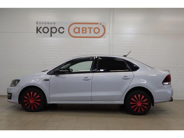 Volkswagen Polo V Рестайлинг с пробегом 2018 года, цена 938 000 рублей, 176541 км, седан, Автокод Объявления