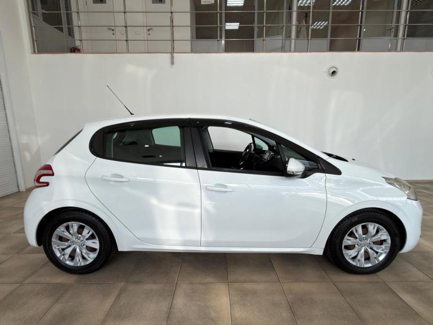 Peugeot 208 I Новороссийск  - изображение 7